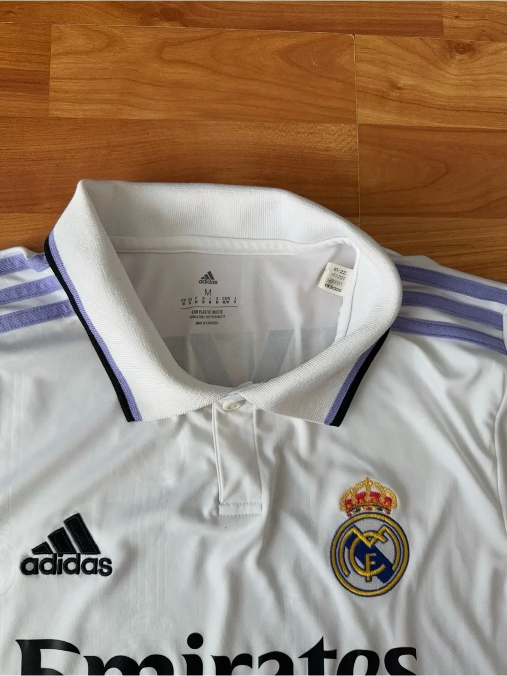 Benzema #9 Real Madrid Authentic Home Jersey 22/23 Size Medium